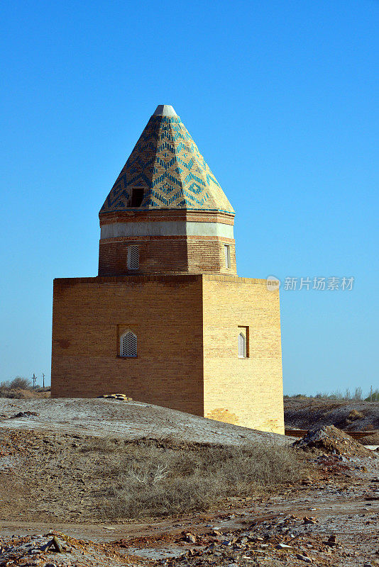 Il Arslan Mausoleum 12世纪，孔耶-乌根奇最古老的纪念碑-花剌子姆的首都废墟，阿契美尼德帝国的一部分，土库曼斯坦
